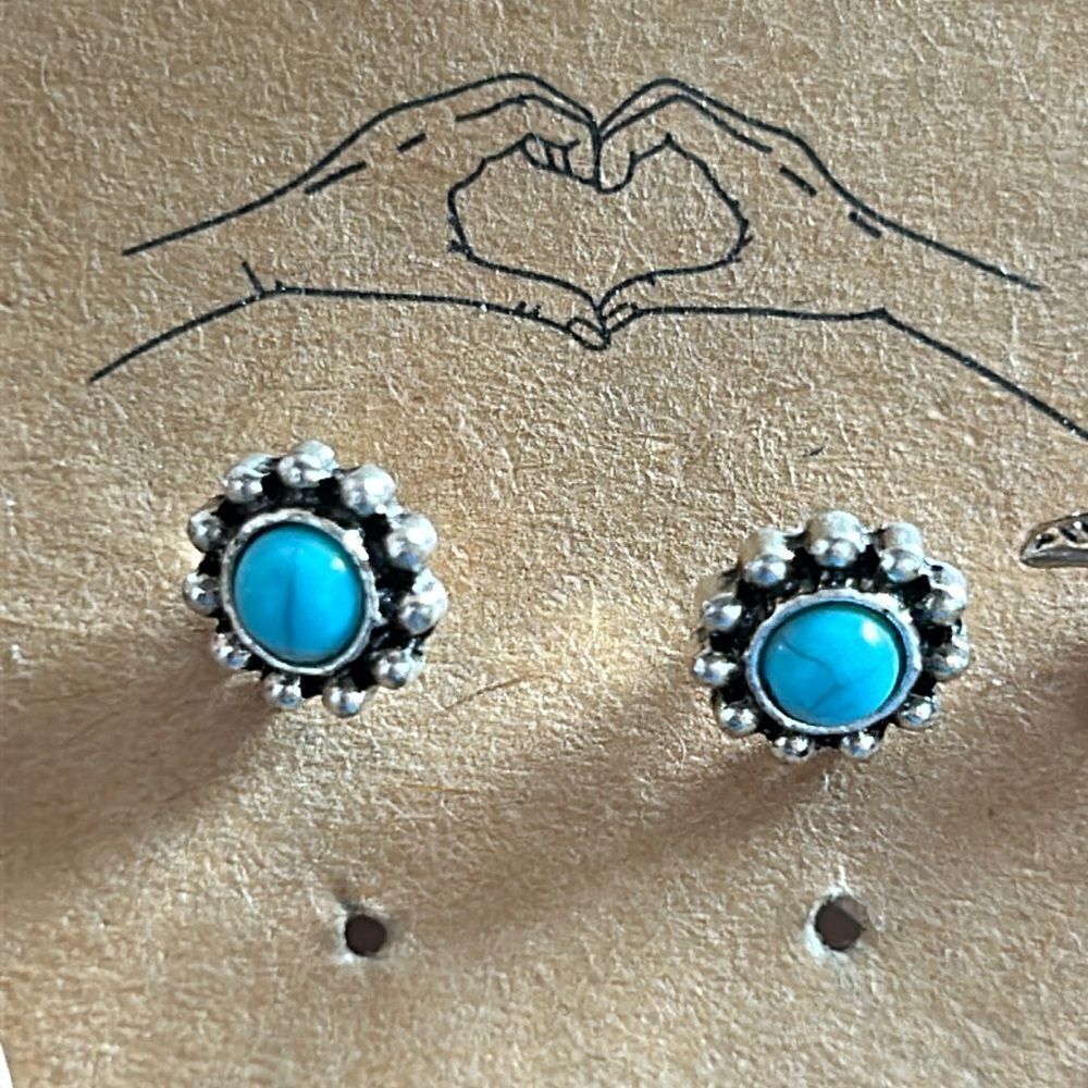 Western stud earrings